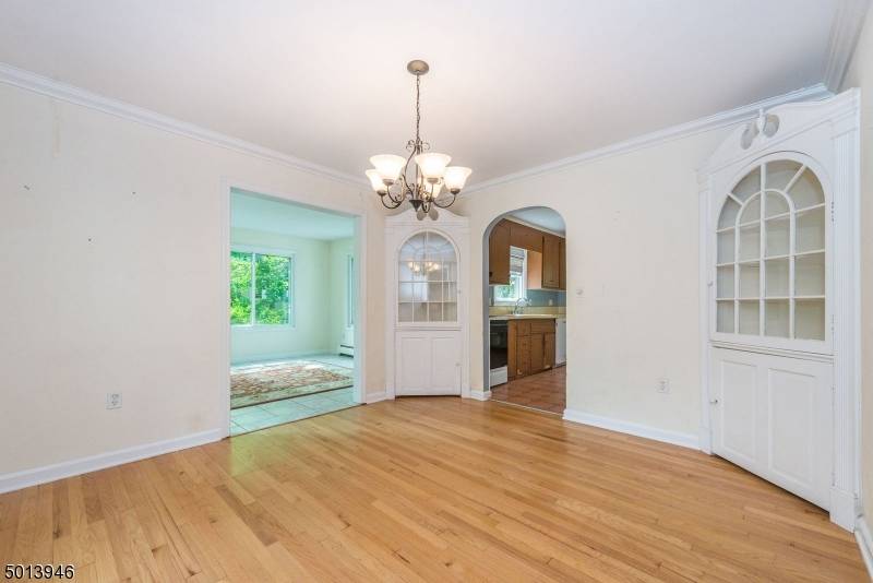Mountain Lakes Boro, NJ 07046,329 Morris Ave