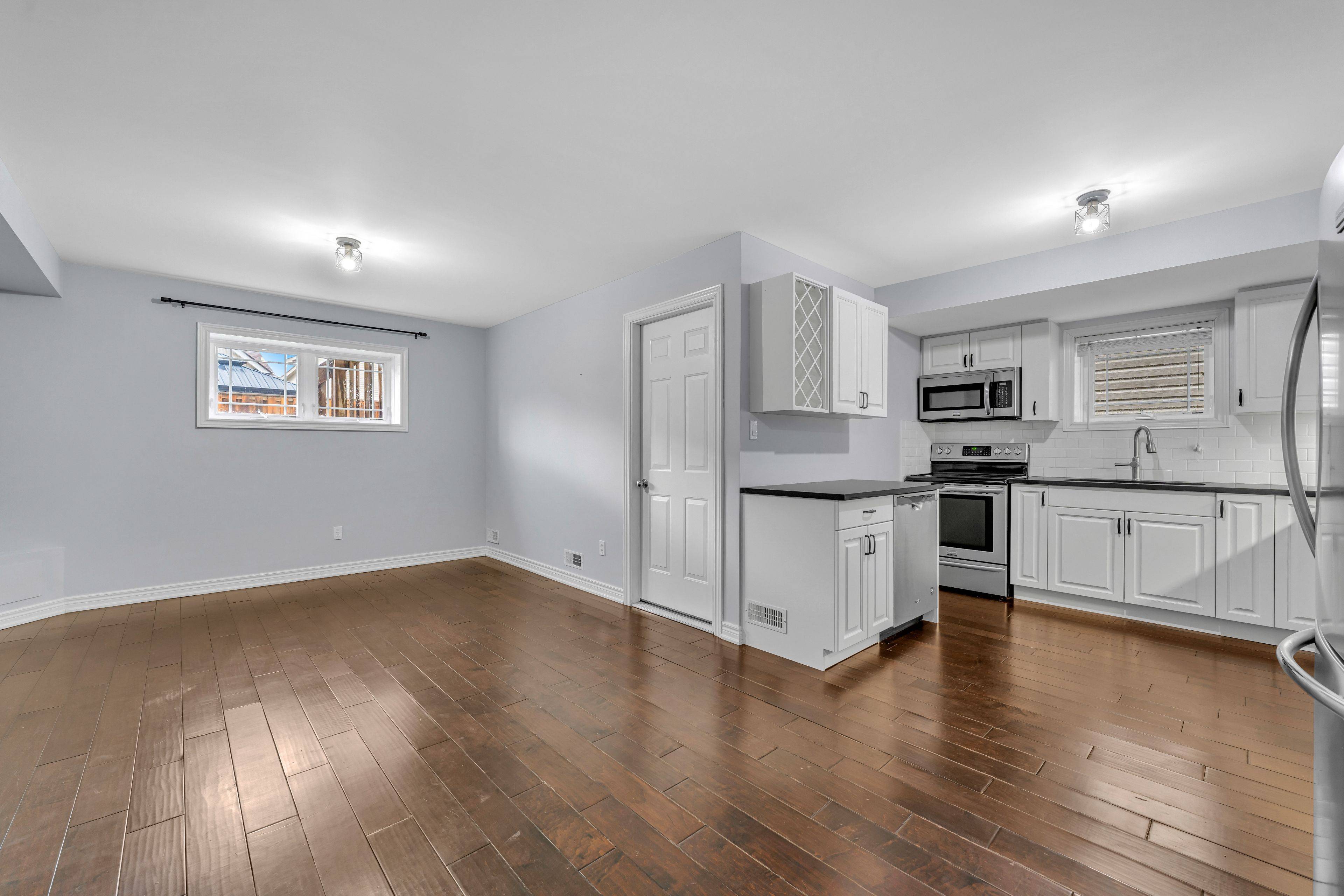 Peterborough North, ON K9H 0G5,584 Grange WAY #BASEMENT