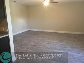 Davie, FL 33314,6630 SW 39th St  #B1