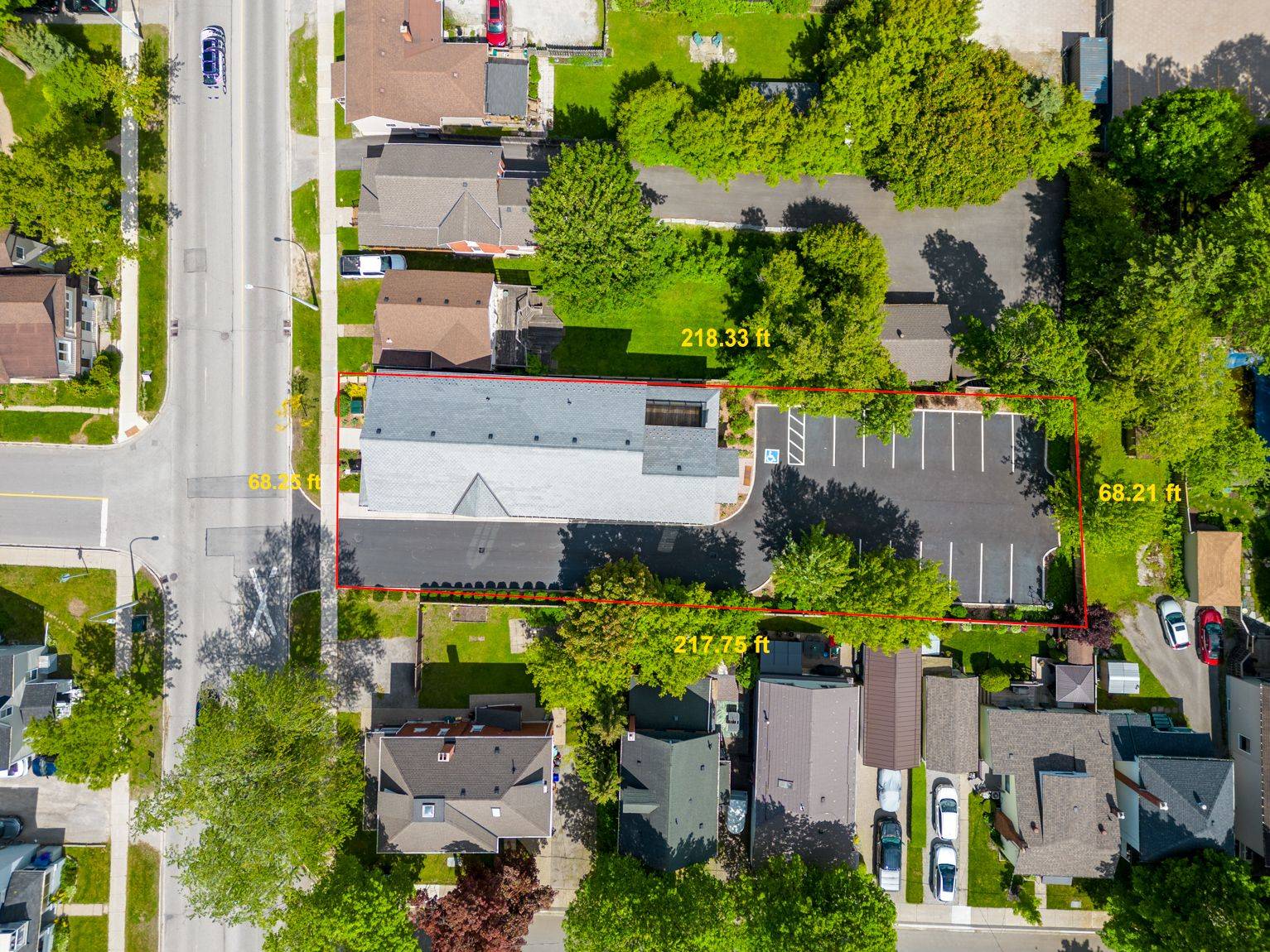 Aurora, ON L4G 1H9,95 Wellington ST E