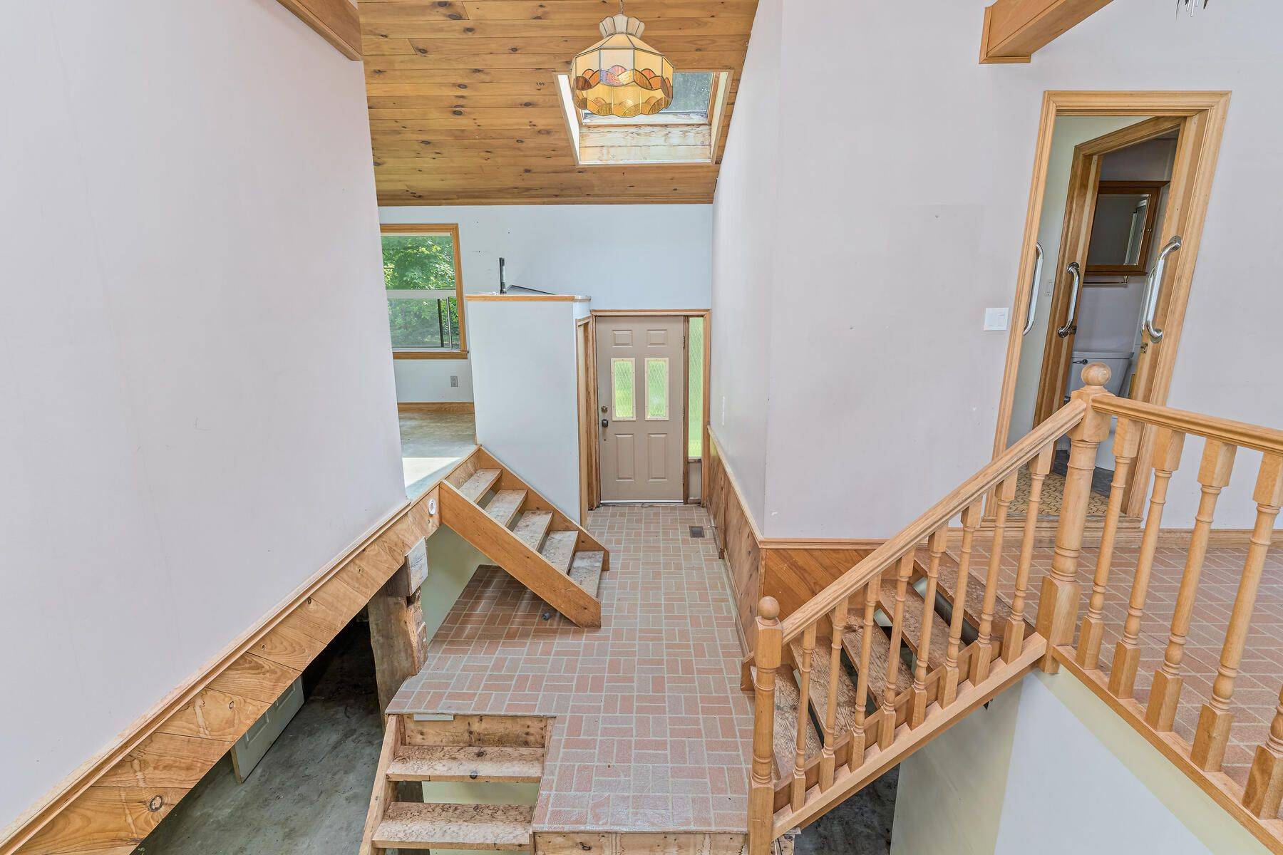 Halton Hills, ON L0P 1H0,12442 Wolseley ST