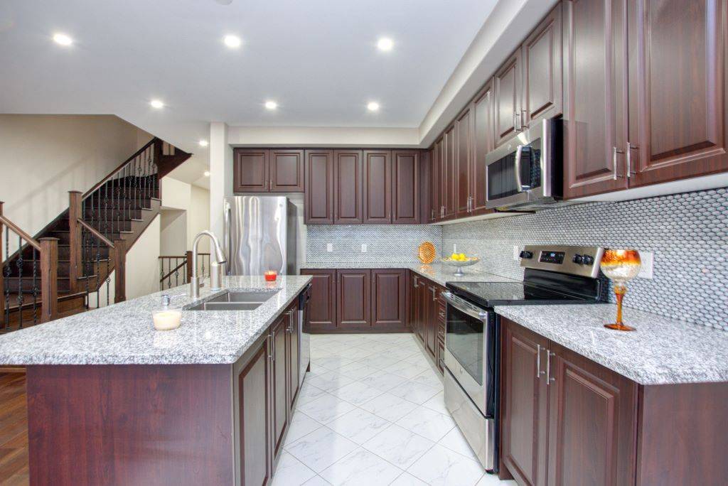 Lincoln, ON L0R 1B6,4099 Maitland ST