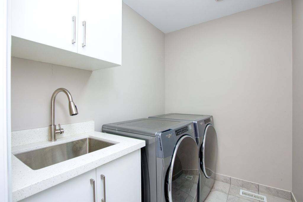 Lincoln, ON L0R 1B6,4099 Maitland ST