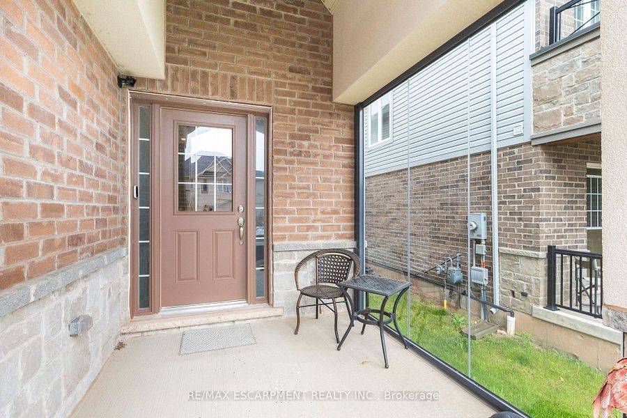 Hamilton, ON L8E 0K1,41 Foothills LN