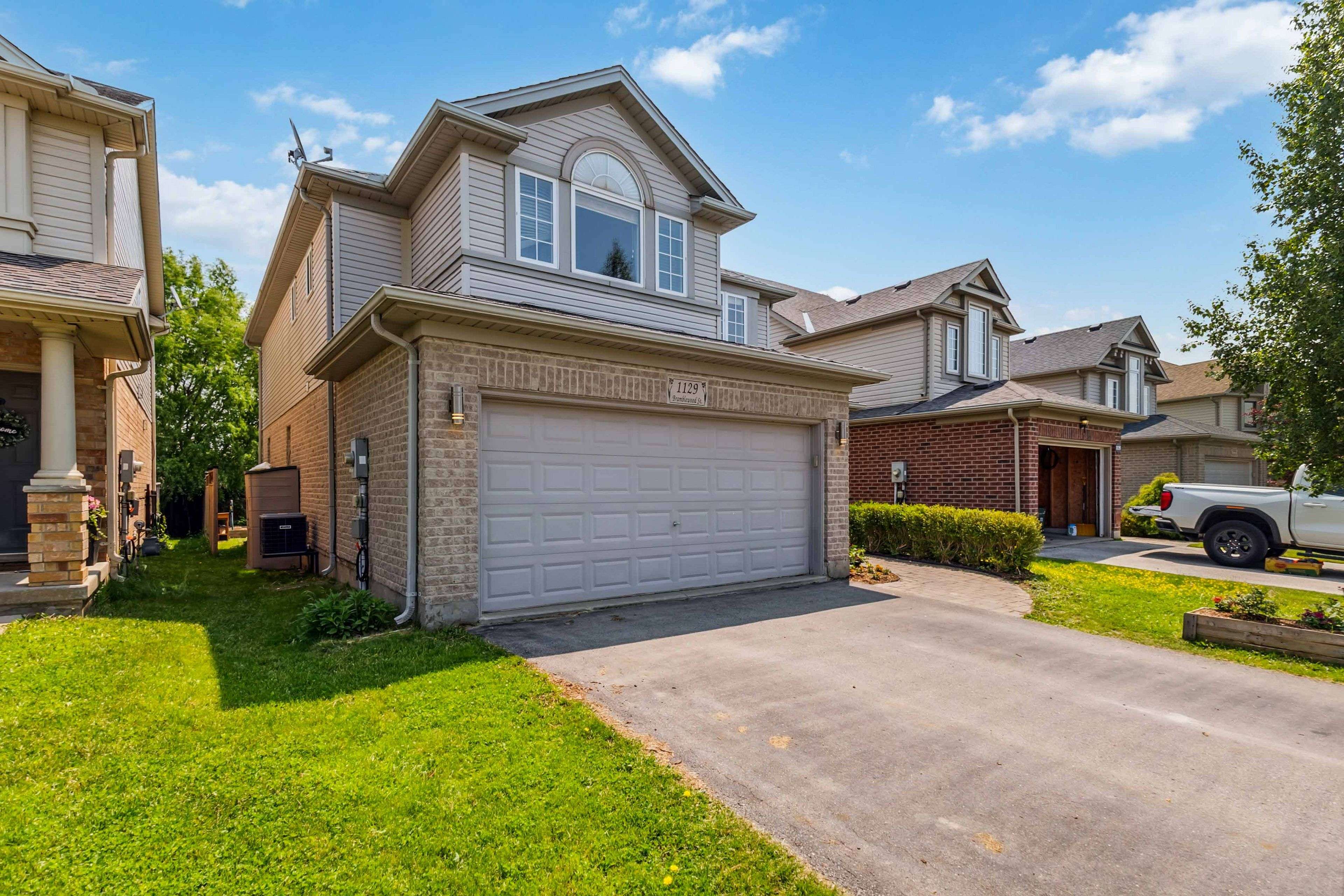 London South, ON N6K 4Y4,1129 Bramblewood ST