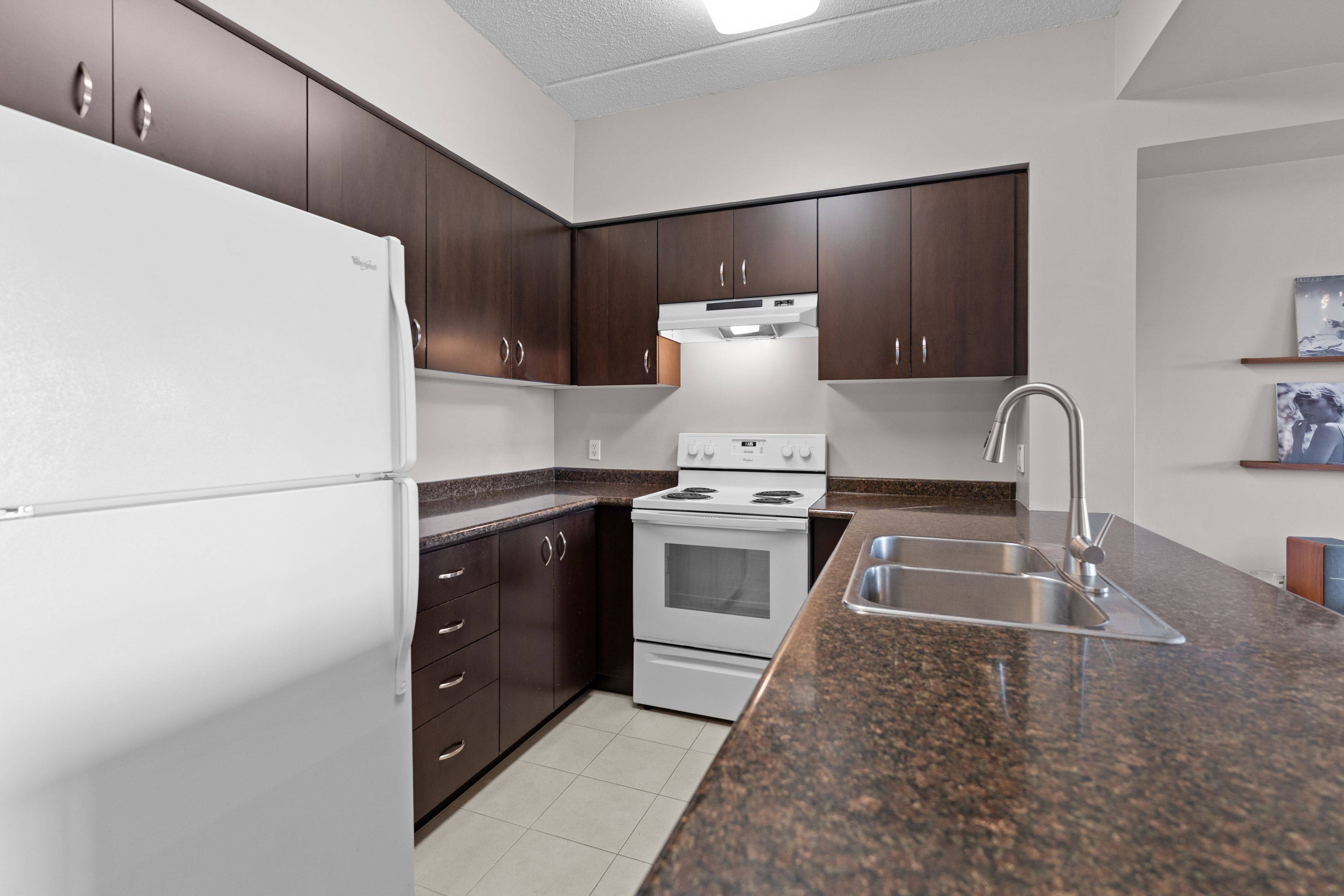 Guelph, ON N1L 1C8,1440 Gordon ST #317