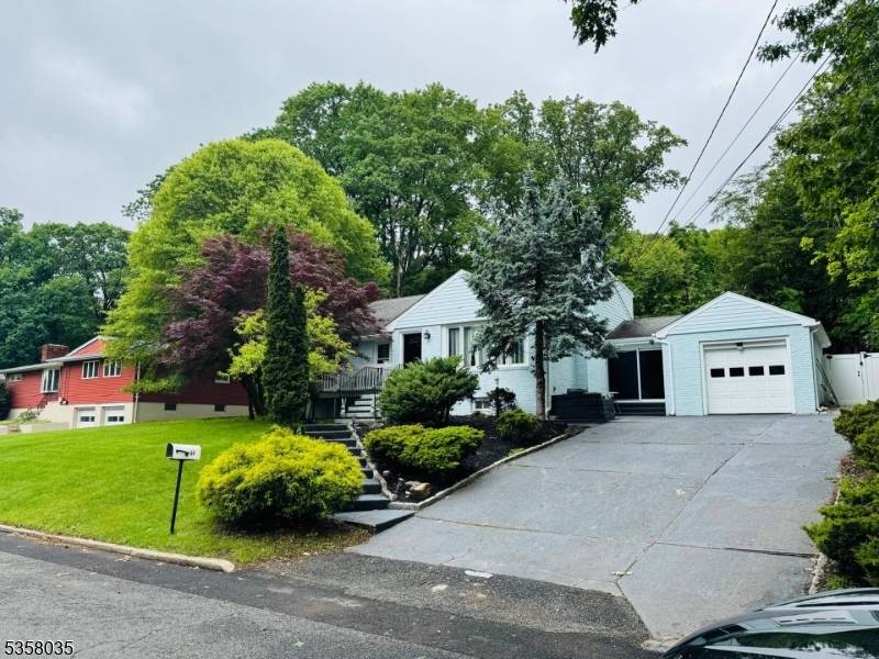 North Haledon Boro, NJ 07508,64 Dater St