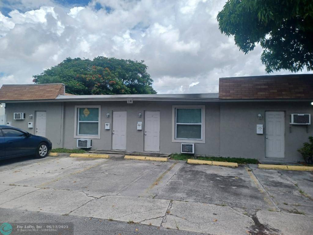 Dania Beach, FL 33004,24 SW 13th St  #1-5