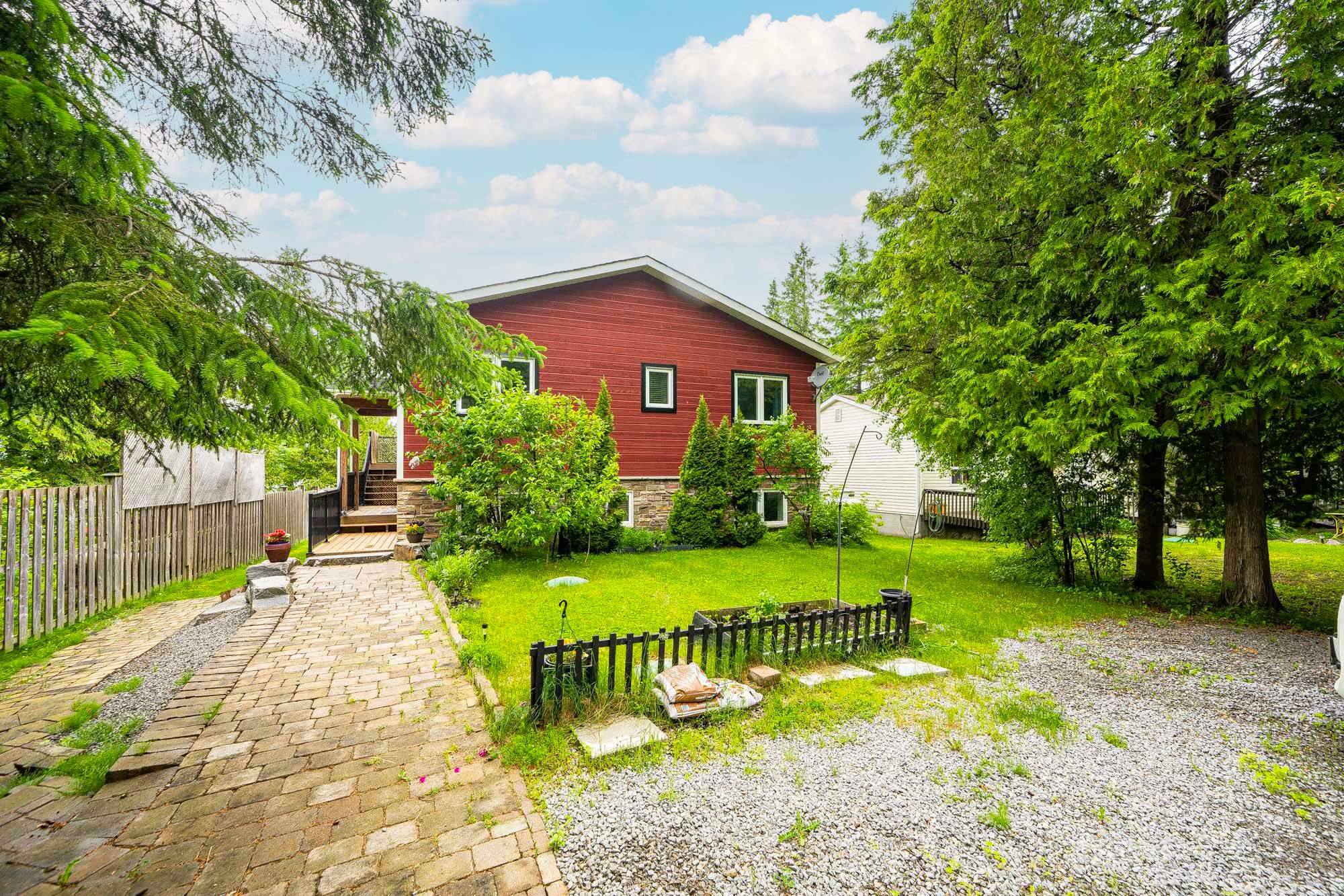 Kawartha Lakes, ON K0M 1B0,87 Paradise RD