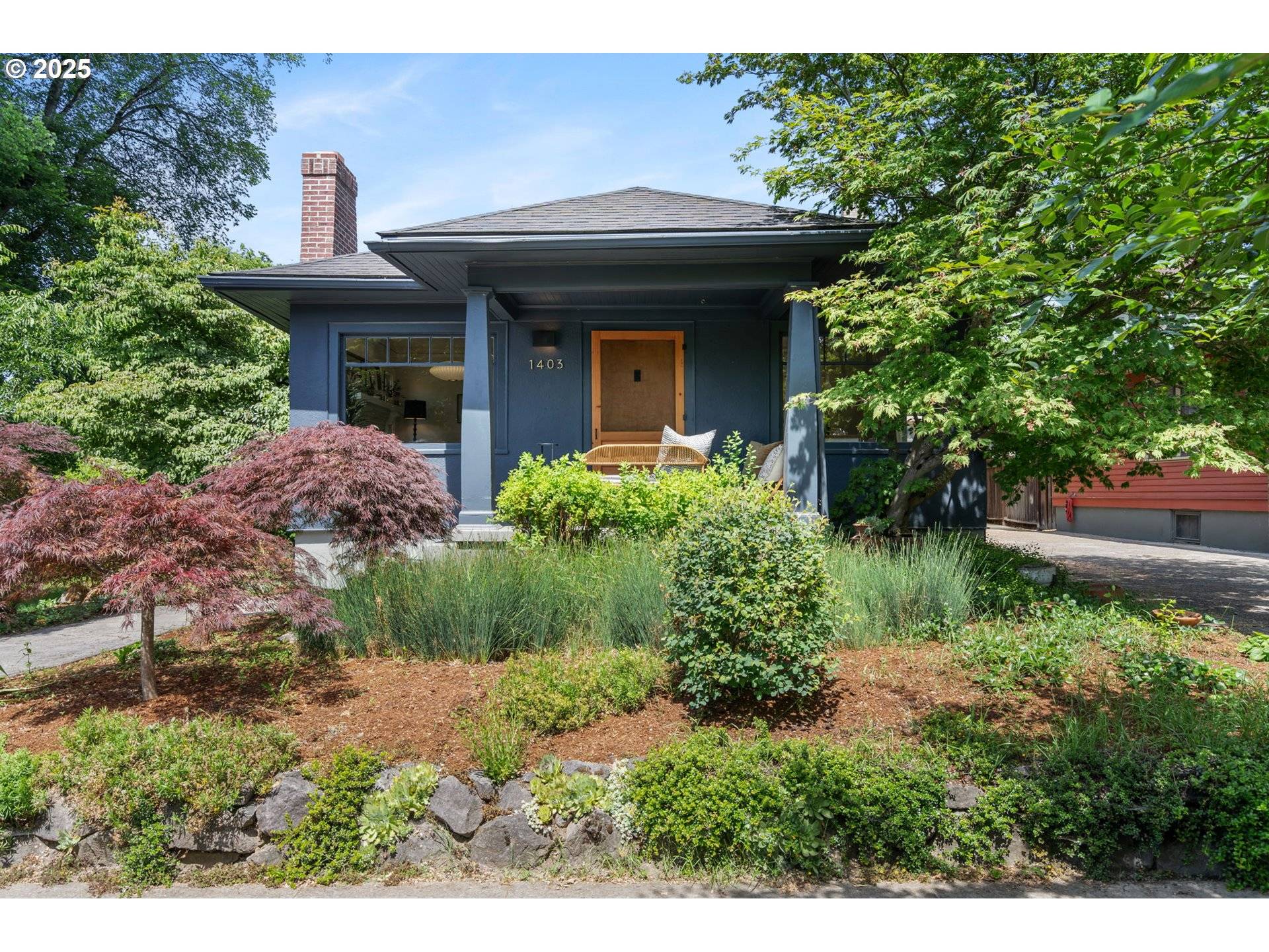 Portland, OR 97214,1403 SE BIRCH ST