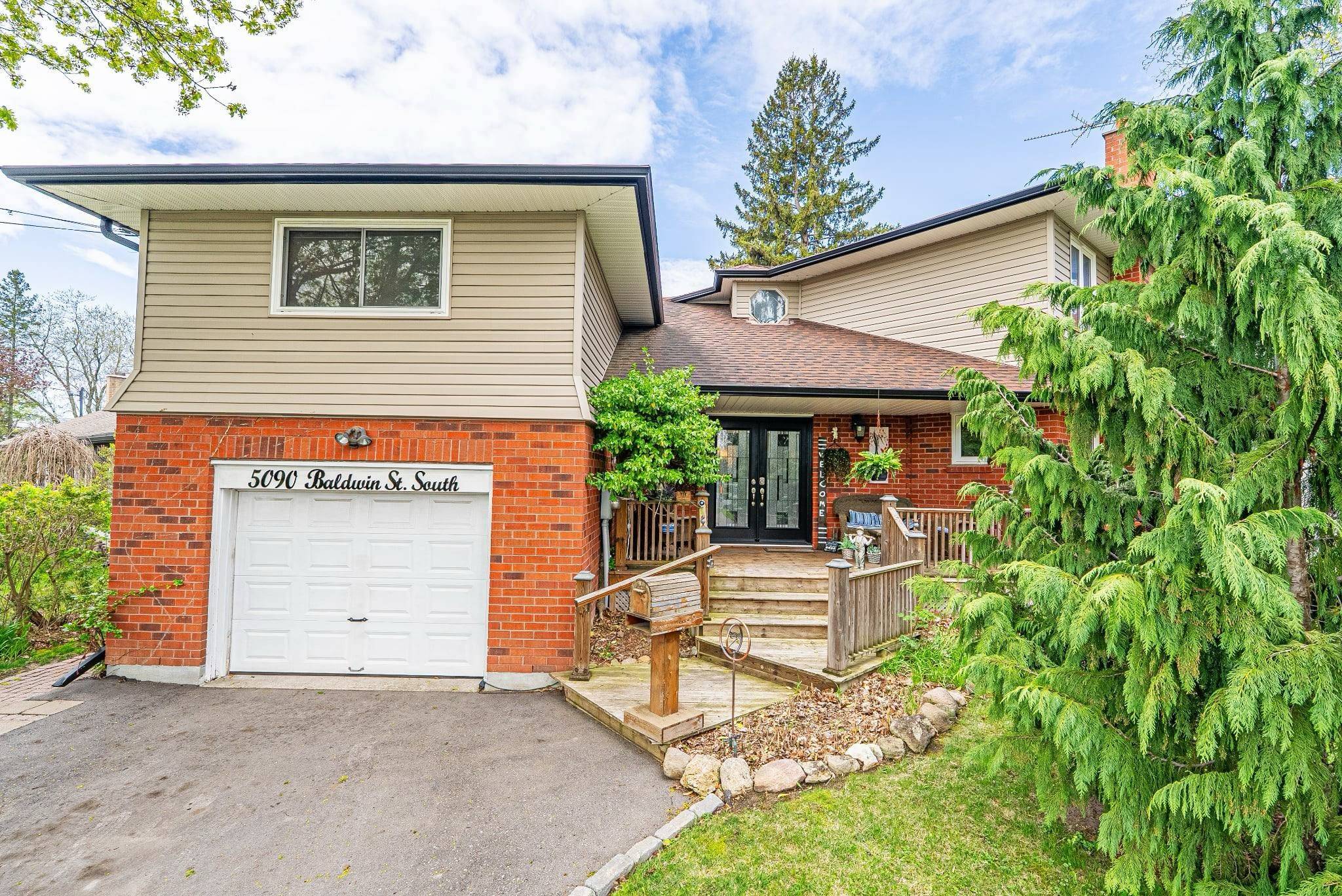 Whitby, ON L1M 1T3,5090 Baldwin ST S