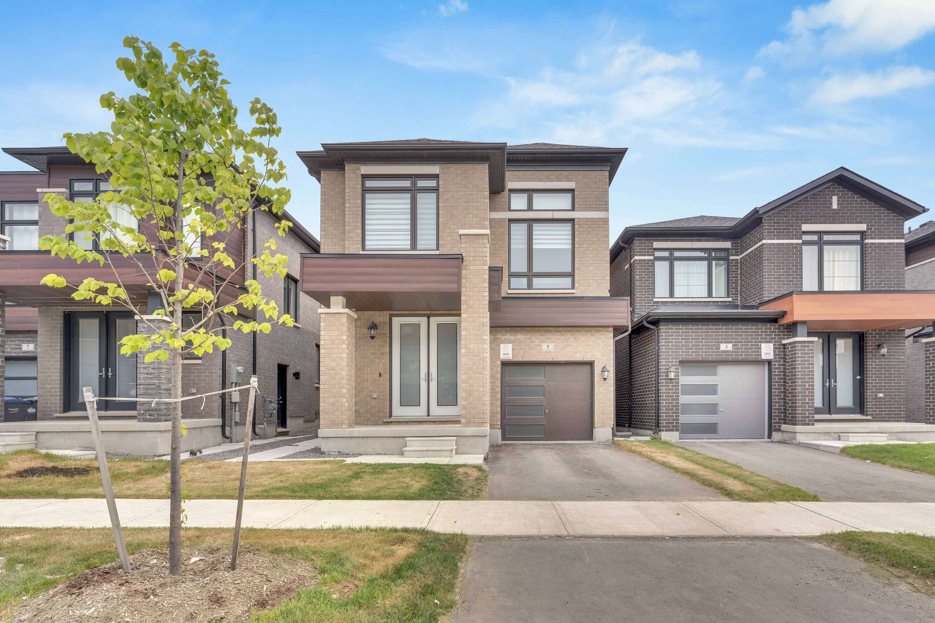 Brampton, ON L6P 4P3,5 Haydrop RD