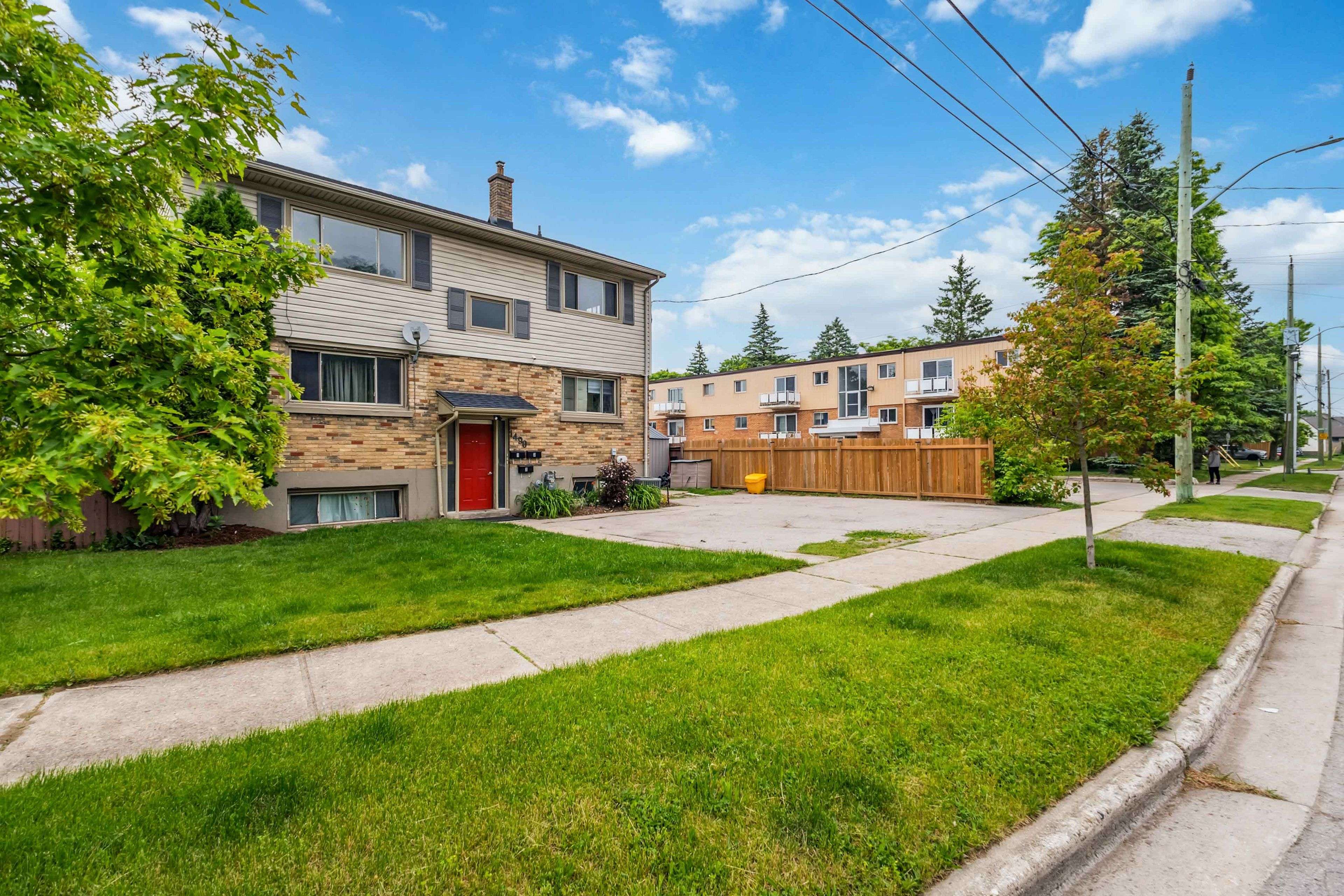 London East, ON N5W 1X9,1490 Mclarenwood TER #3