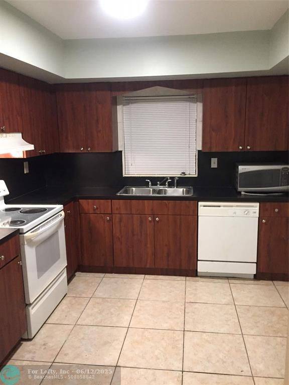 North Lauderdale, FL 33068,7967 SW 7th Ct