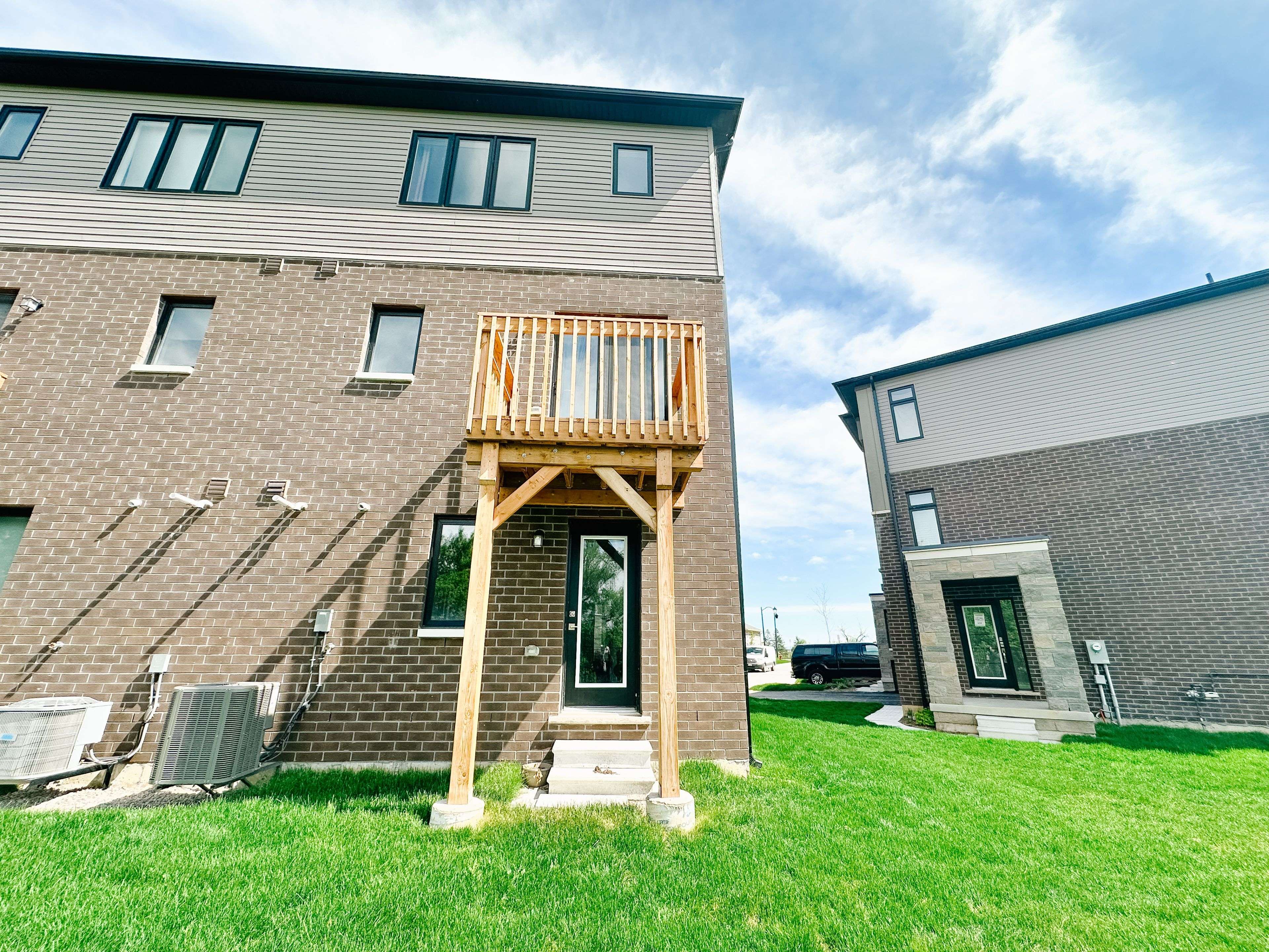 Brampton, ON L6R 4G6,68 Fieldridge CRES