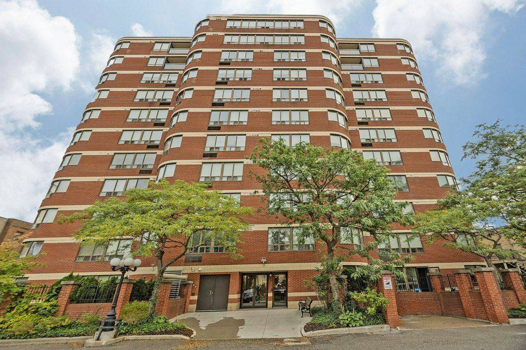 London East, ON N6B 3N7,7 Picton ST #403