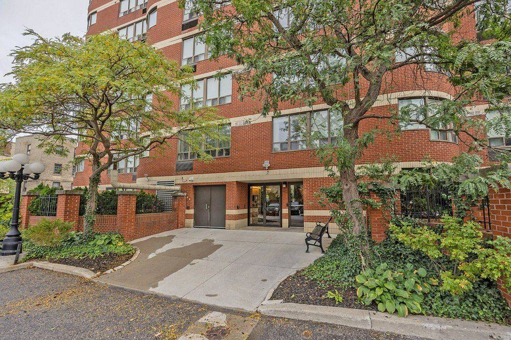 London East, ON N6B 3N7,7 Picton ST #403