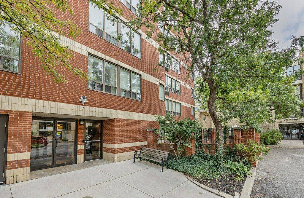 London East, ON N6B 3N7,7 Picton ST #403