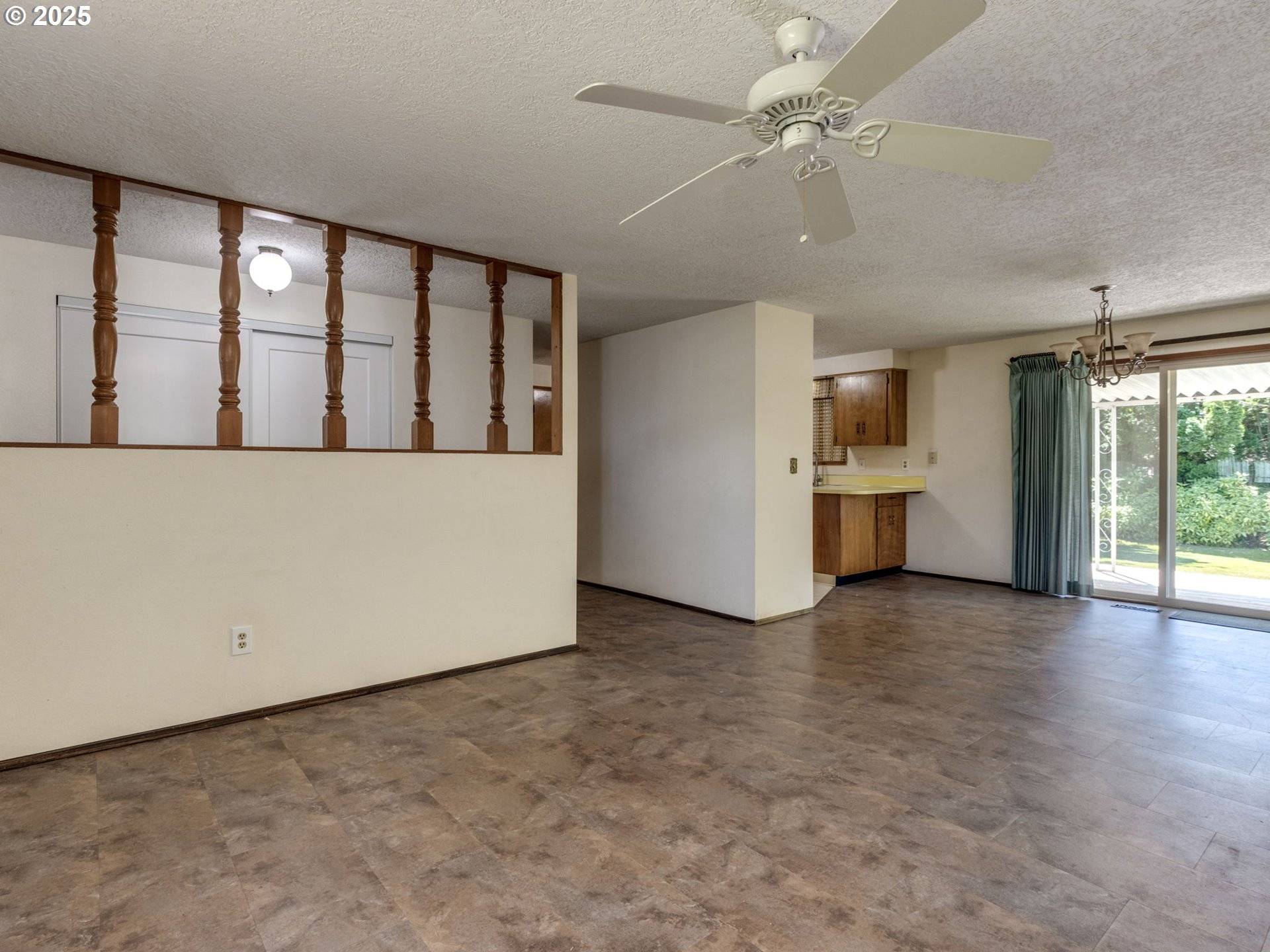 Oregon City, OR 97045,13297 CHIPPENDALE LN