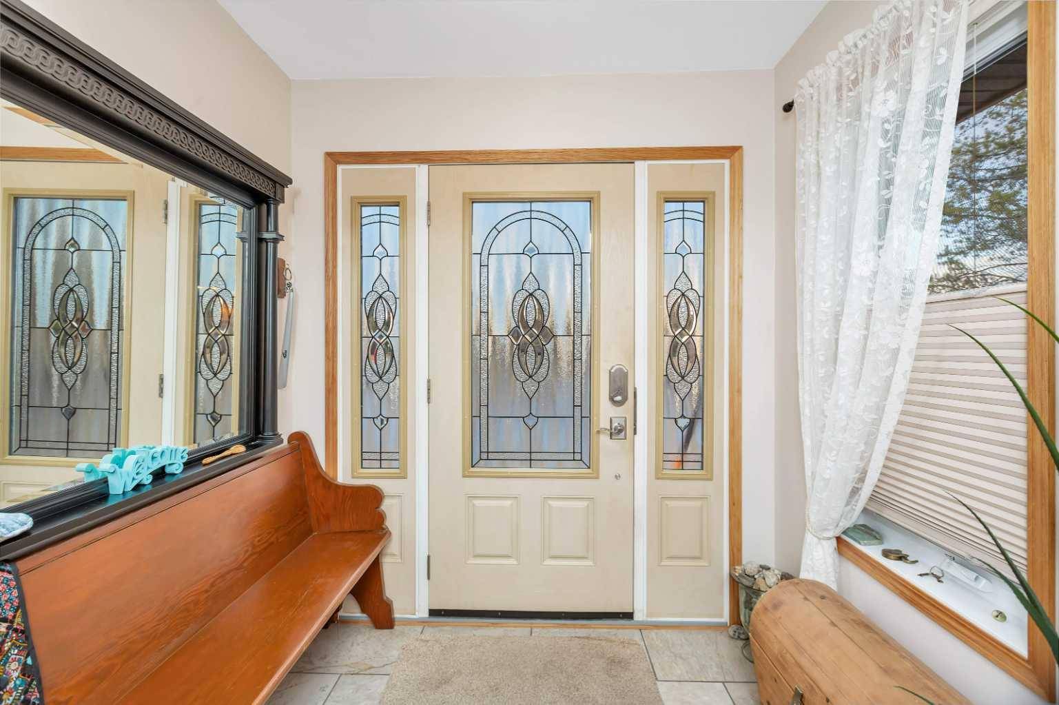 Red Deer, AB T4R 2L9,4 Brookes CRES