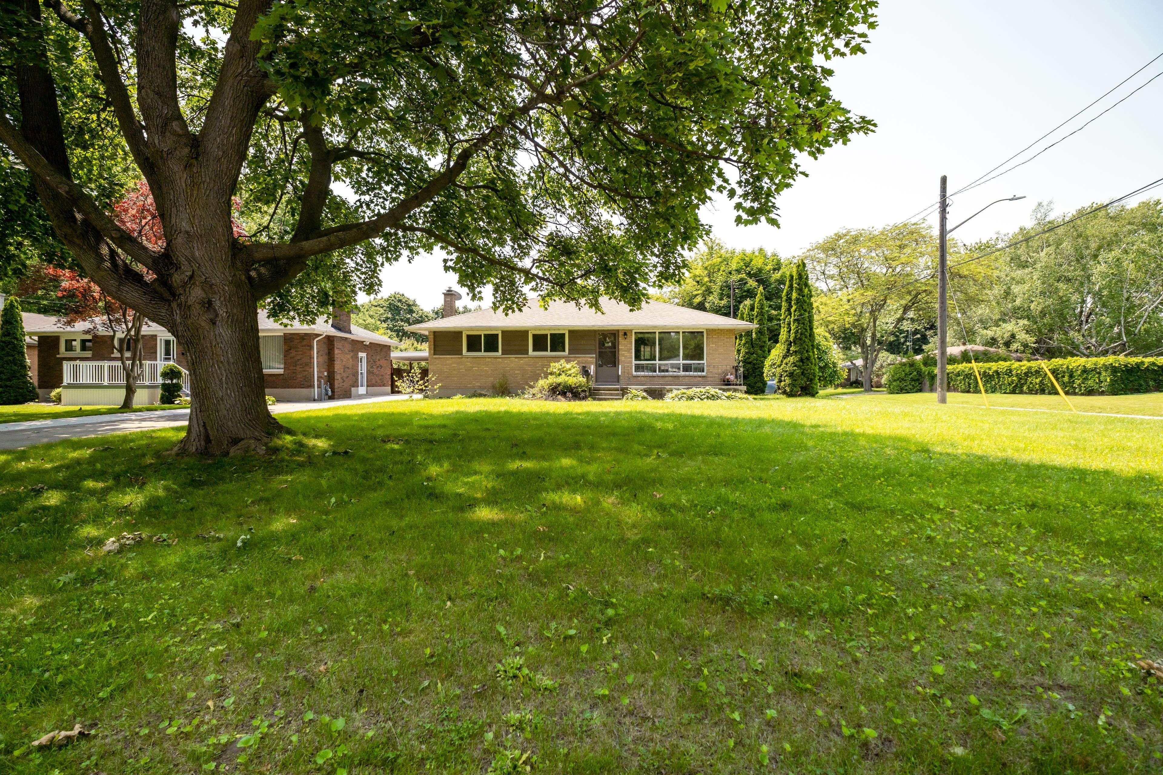 Chatham-kent, ON N7M 5A2,84 Dunvegan DR