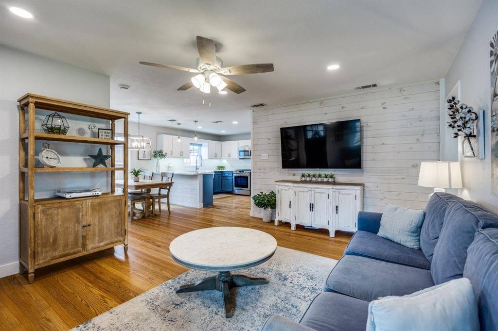 Dallas, TX 75214,6307 Sudbury Drive