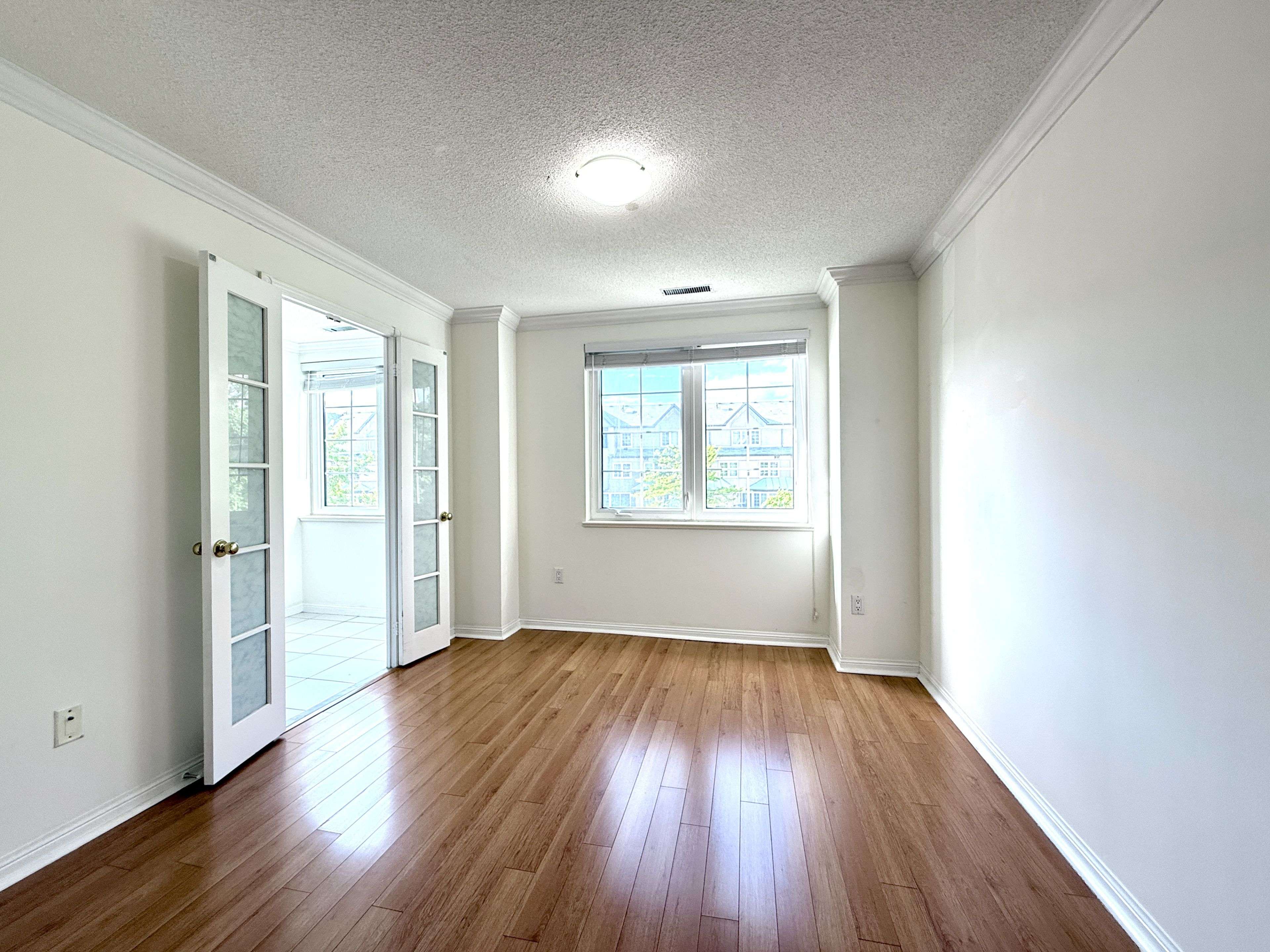Toronto E05, ON M1T 3W3,188 Bonis AVE #607