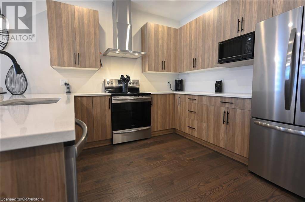 Norwich, ON N0J 1P0,8 Elgin ST W #4.5