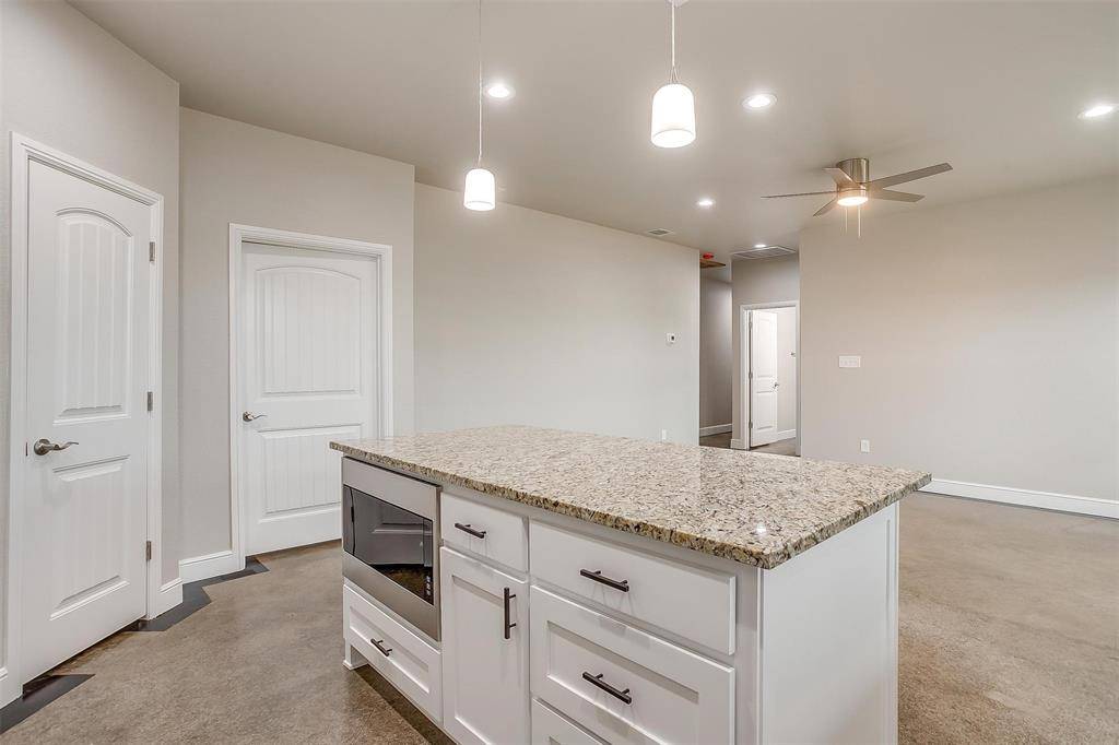 Mineral Wells, TX 76067,30 Frost LN