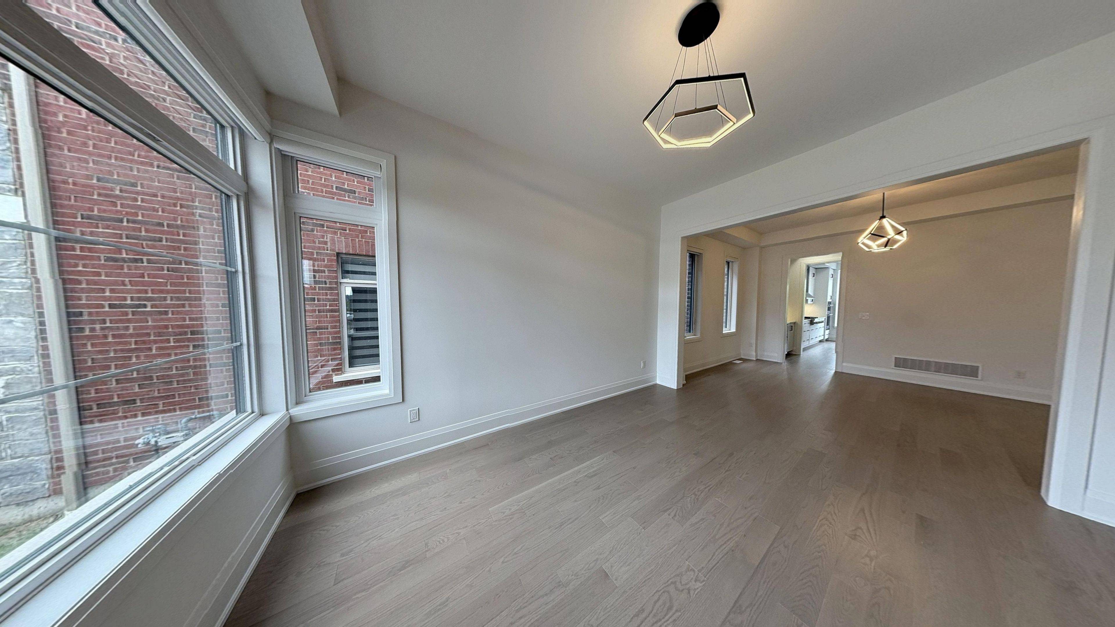 Whitby, ON L1P 0P2,111 Deer Ridge CRES