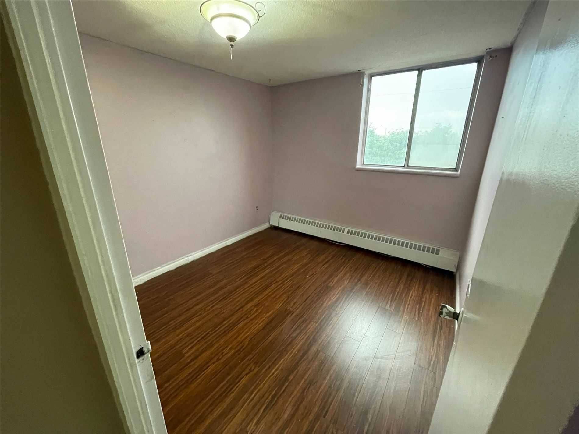 Toronto W10, ON M9V 2B4,60 Stevenson RD #203