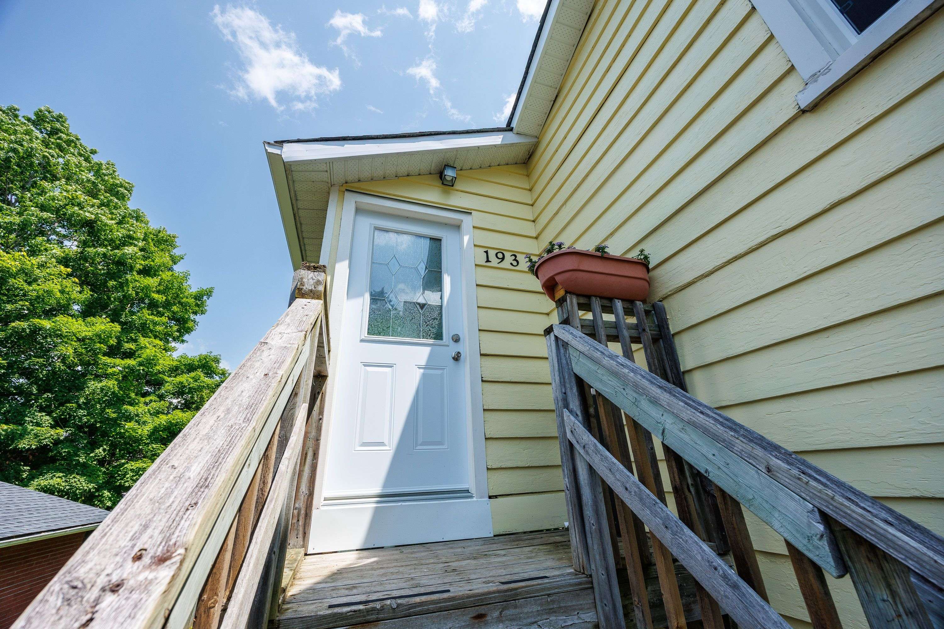 Carleton Place, ON K7C 3K9,189-191-193 Moffatt ST