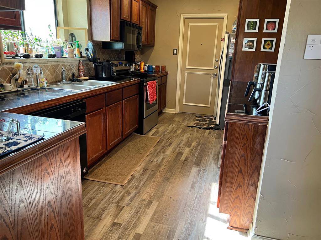 Plano, TX 75025,1004 Simon Drive