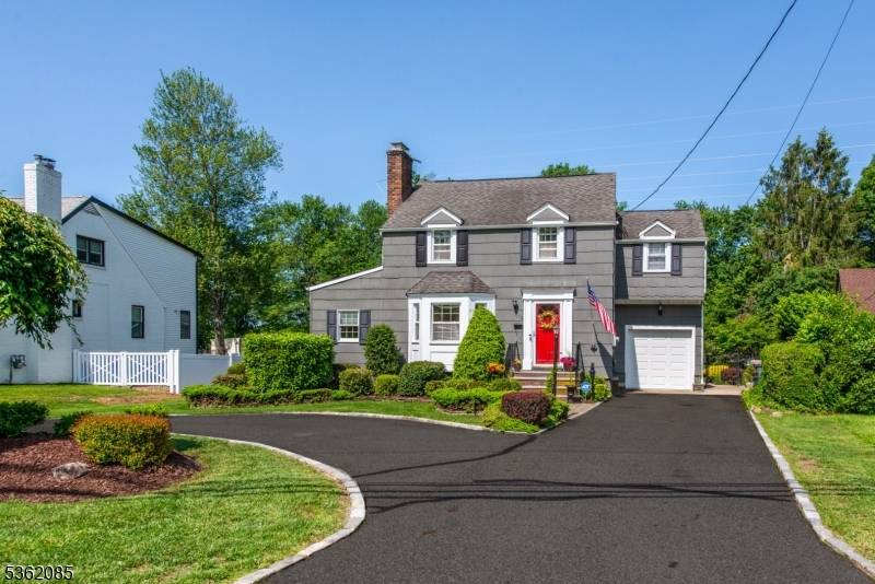 Livingston Twp., NJ 07039,178 Walnut St