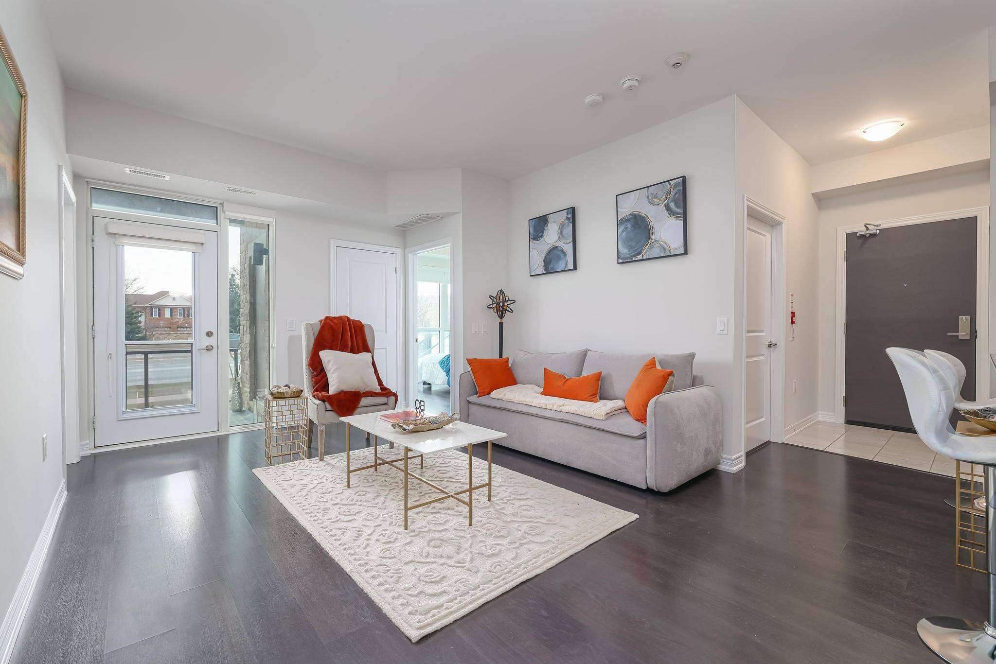 Oakville, ON L6M 1P5,2393 Bronte RD #103