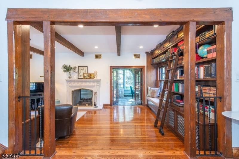 Montclair Twp., NJ 07043,3 Greenview Way