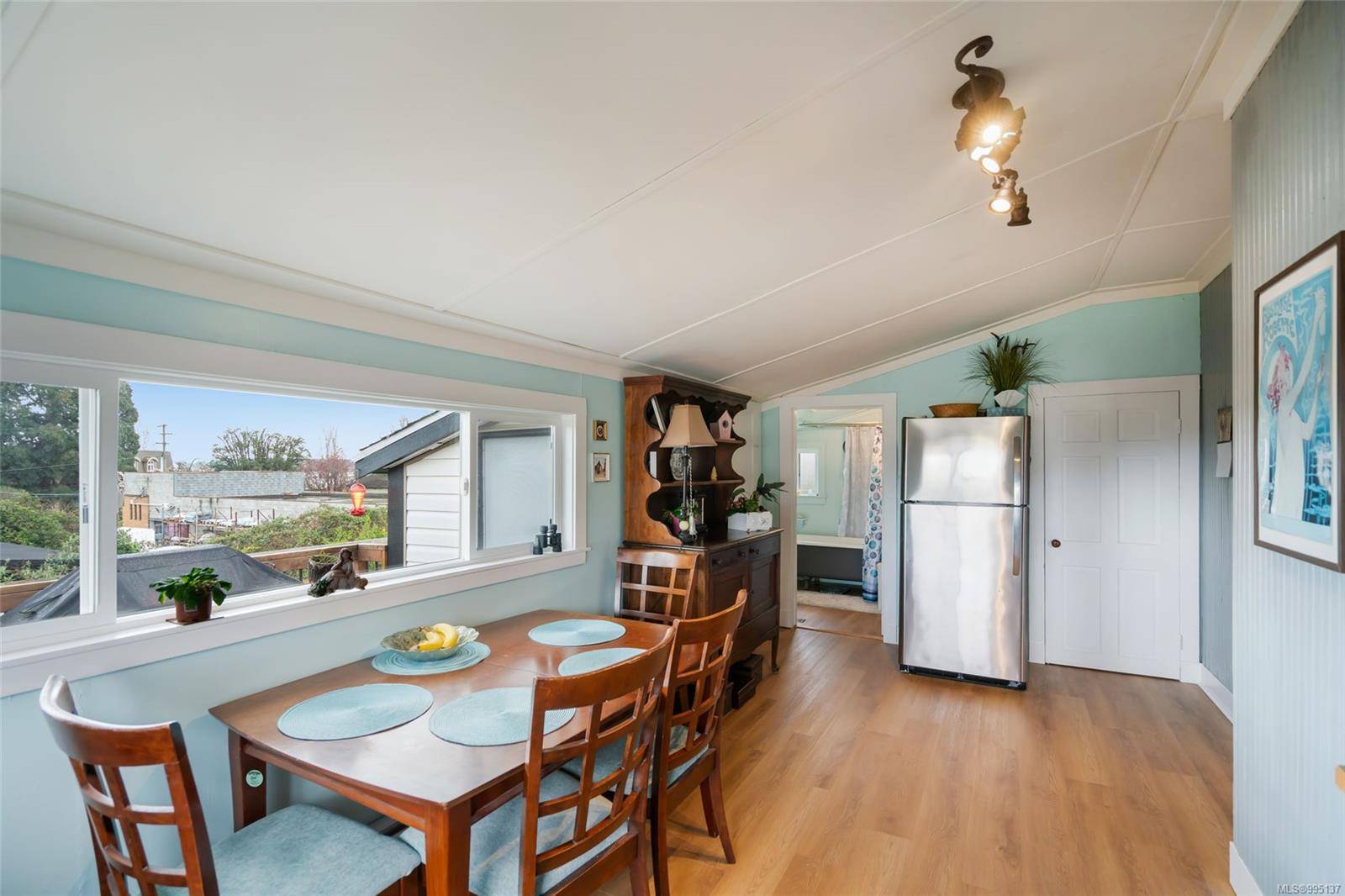 Nanaimo, BC V9R 4X3,119 Irwin St