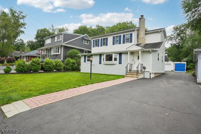 Wayne Twp., NJ 07470,4 Lenape Trl