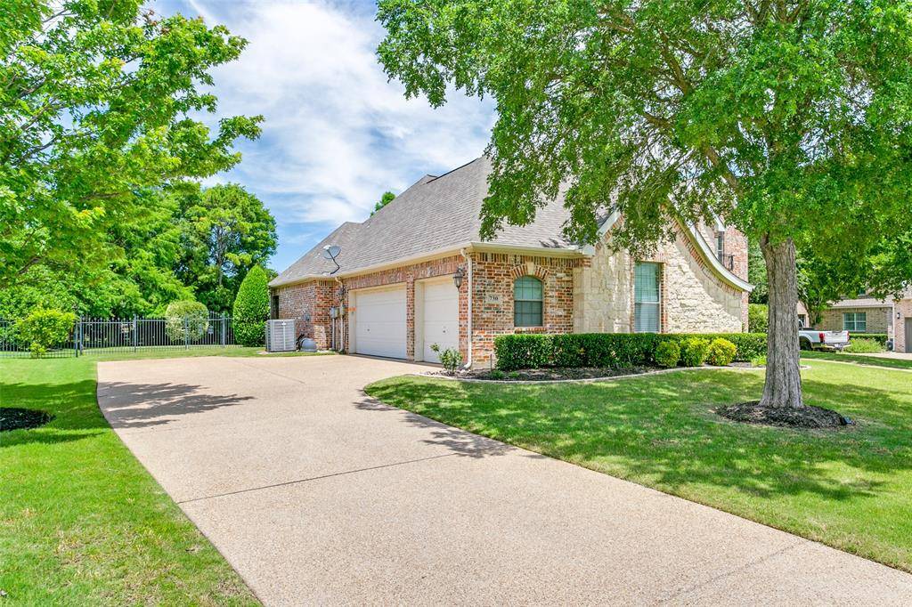 Southlake, TX 76092,730 Deer Hollow Boulevard