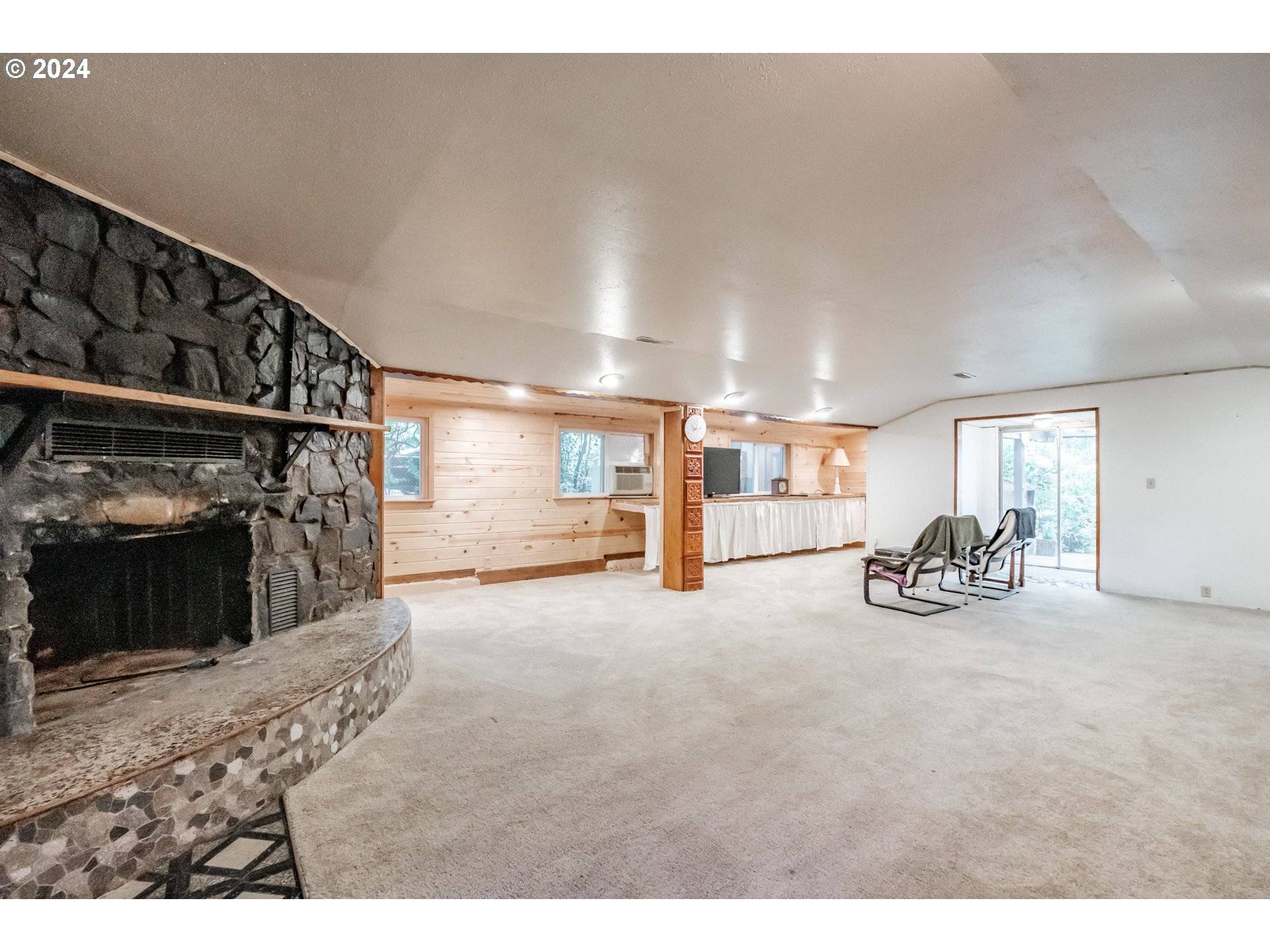 Portland, OR 97236,6025 SE 124TH AVE