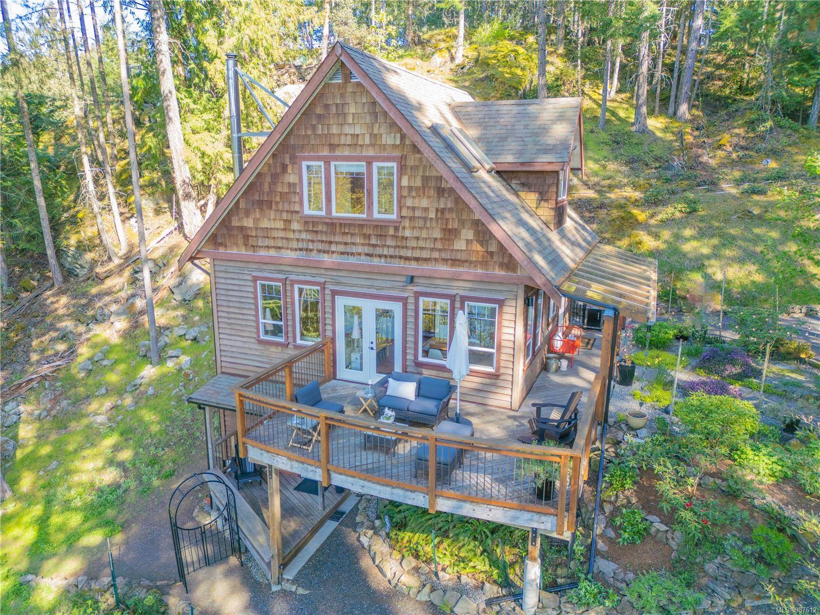 Pender Island, BC V0N 2M2,3711 Compass Cres