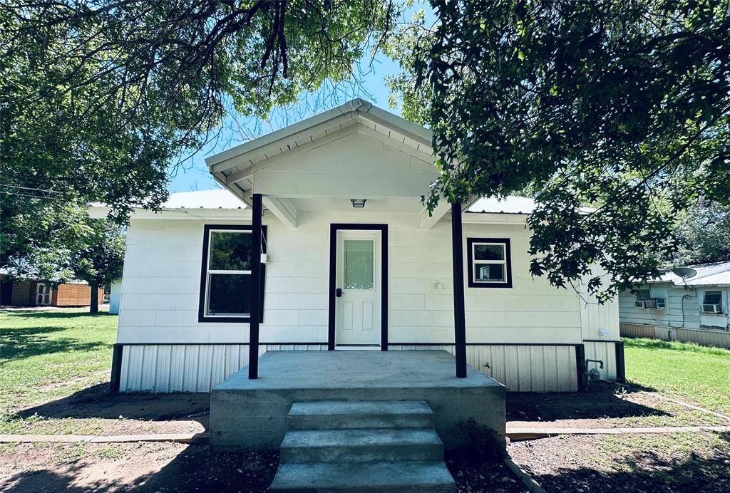 Gustine, TX 76455,103 S Cotton Belt
