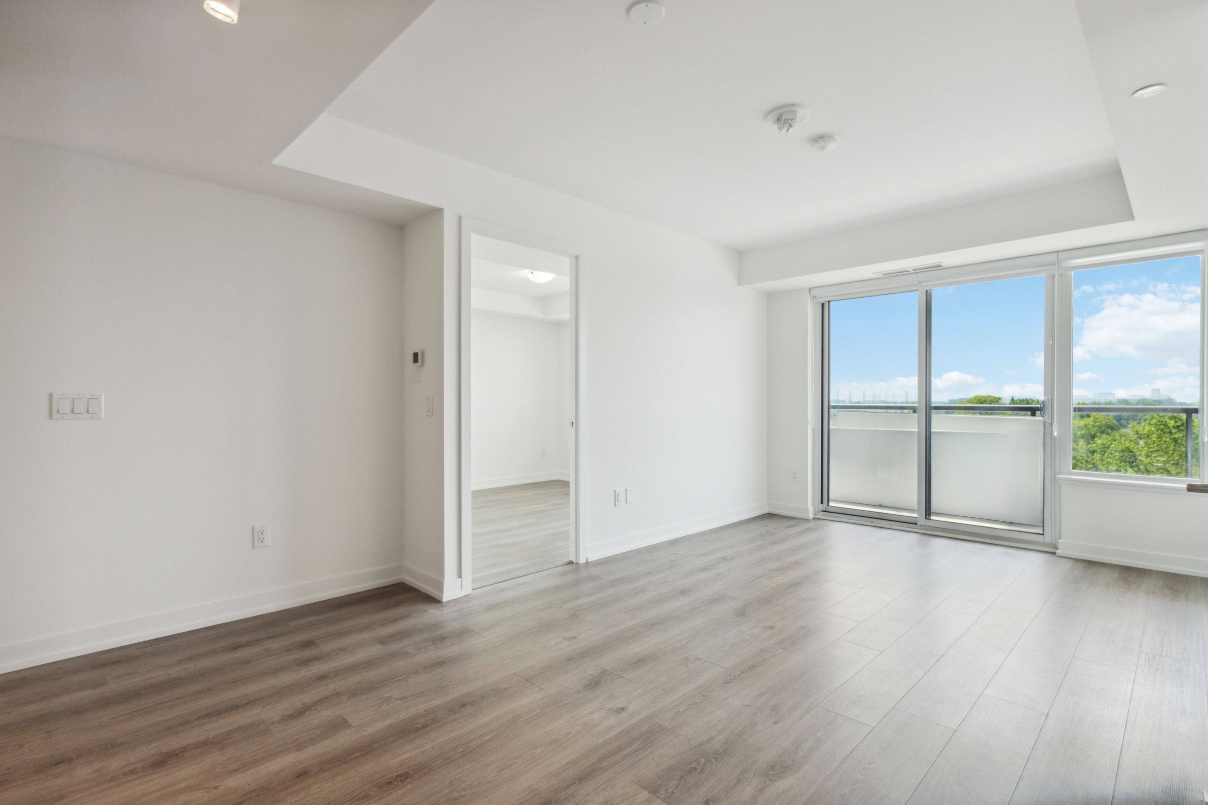 Pickering, ON L1W 0C2,1480 Bayly ST #618