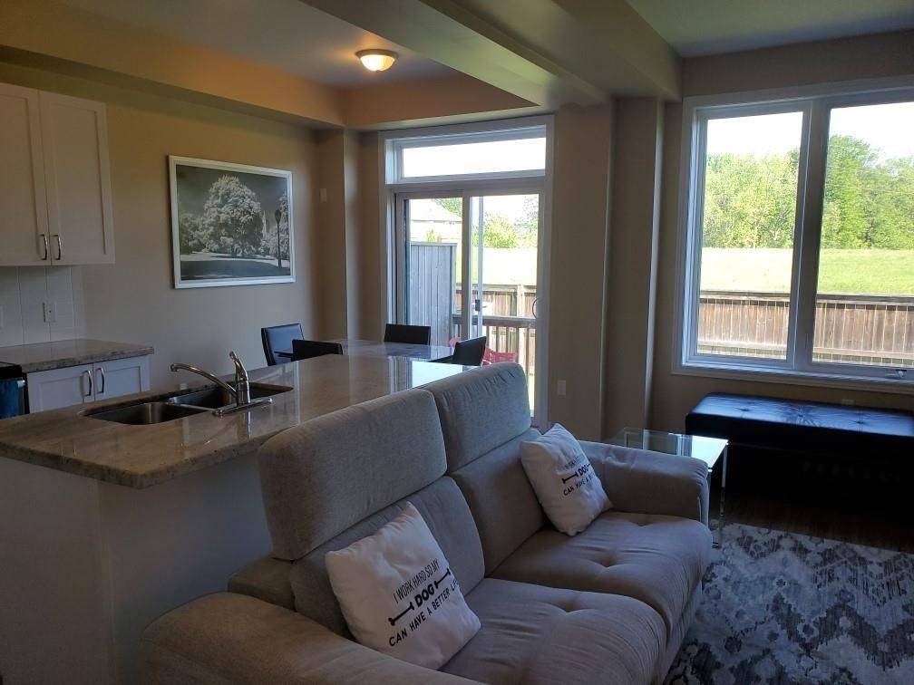 Hamilton, ON L9K 0G6,90 Raymond RD #11