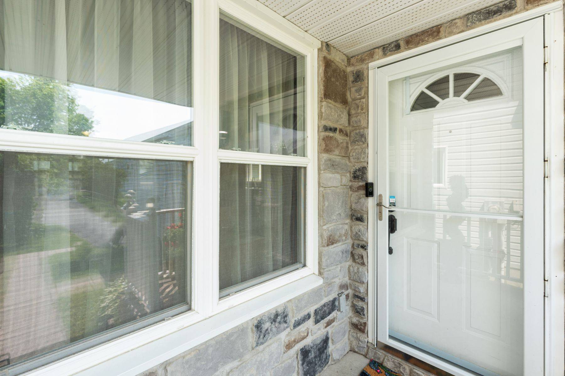 Kingston, ON K7M 8L2,878 Walker CT