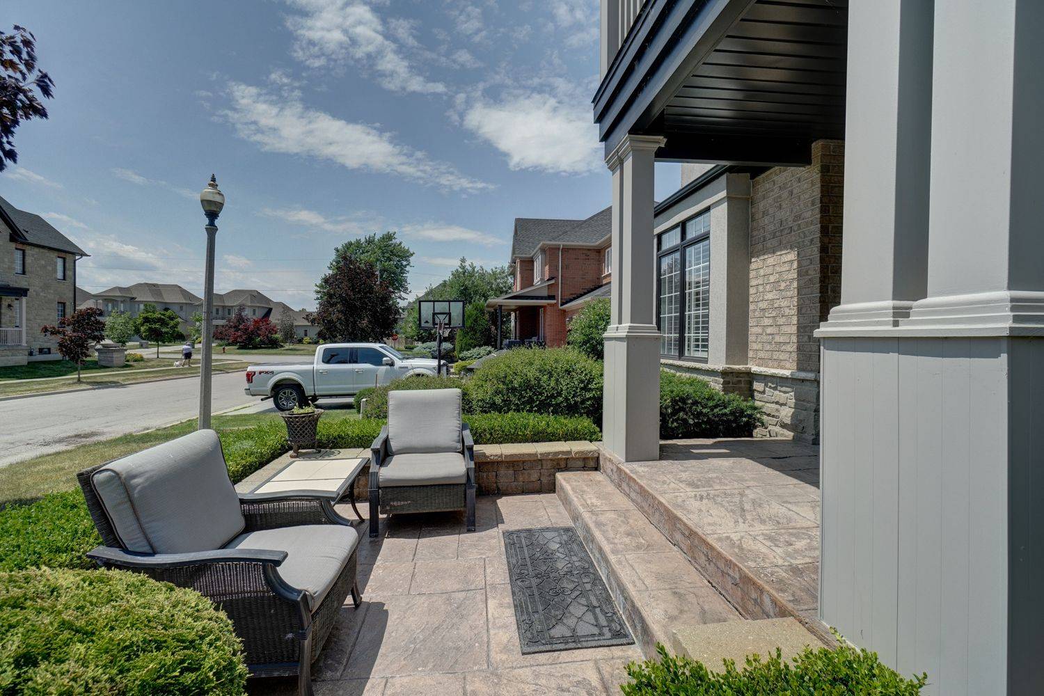 Hamilton, ON L8E 6E5,8 Watercliff PL
