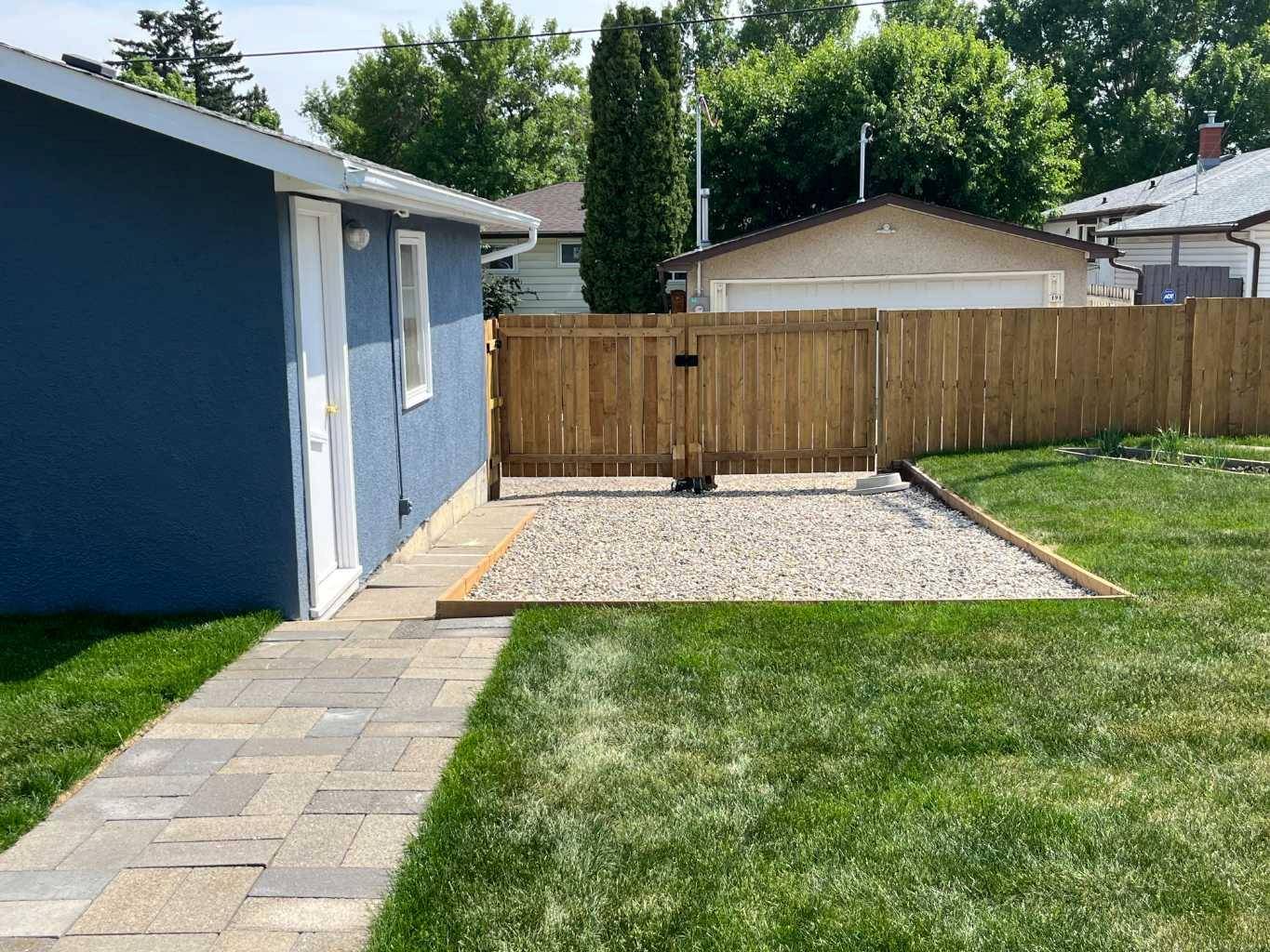 Calgary, AB T2H 1C2,71 Fyffe RD SE