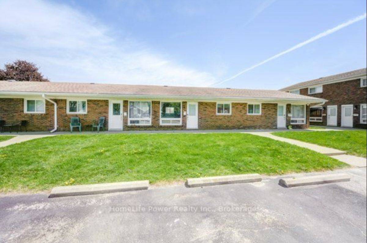 St. Thomas, ON N5R 1H7,75 Elm ST #13