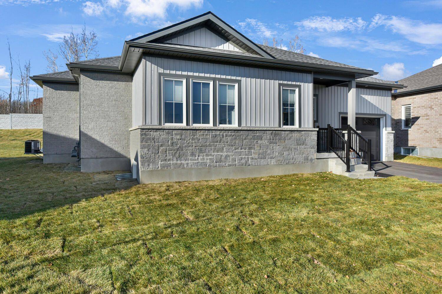 Brockville, ON K6V 7J2,234 Adley DR