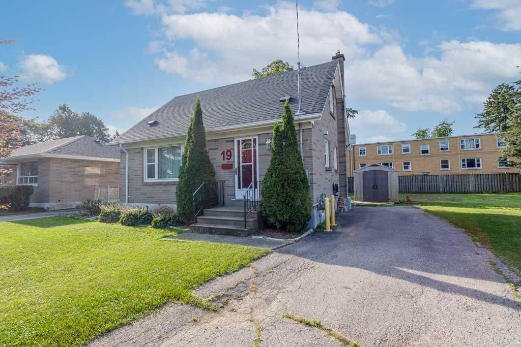 St. Thomas, ON N5R 4K7,19 COYNE ST